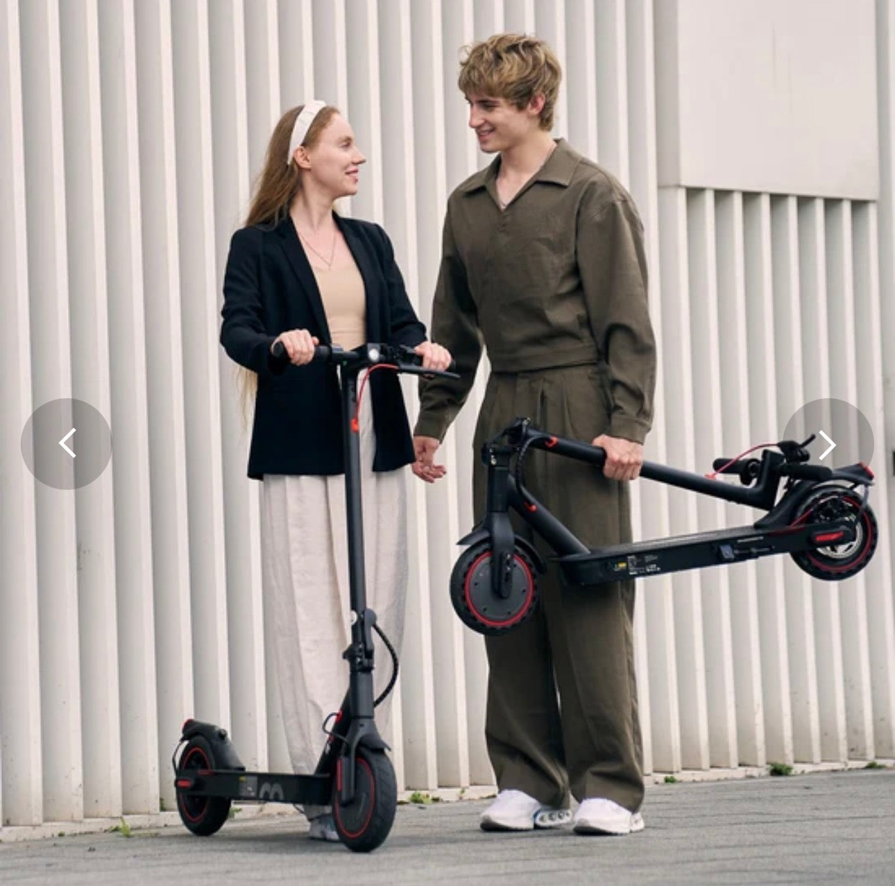 iScooter i8 Electric Scooter – 350W Motor, 20km Range, 8.5" Tyres, IP54 Waterproof